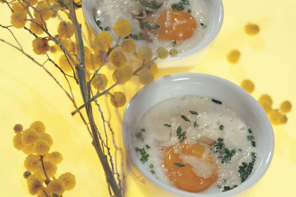 Сырные блюда с яйцом - Яйцо с сыром и луком