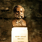 Statue Henry Dunant - Fondateur de la Croix-Rouge